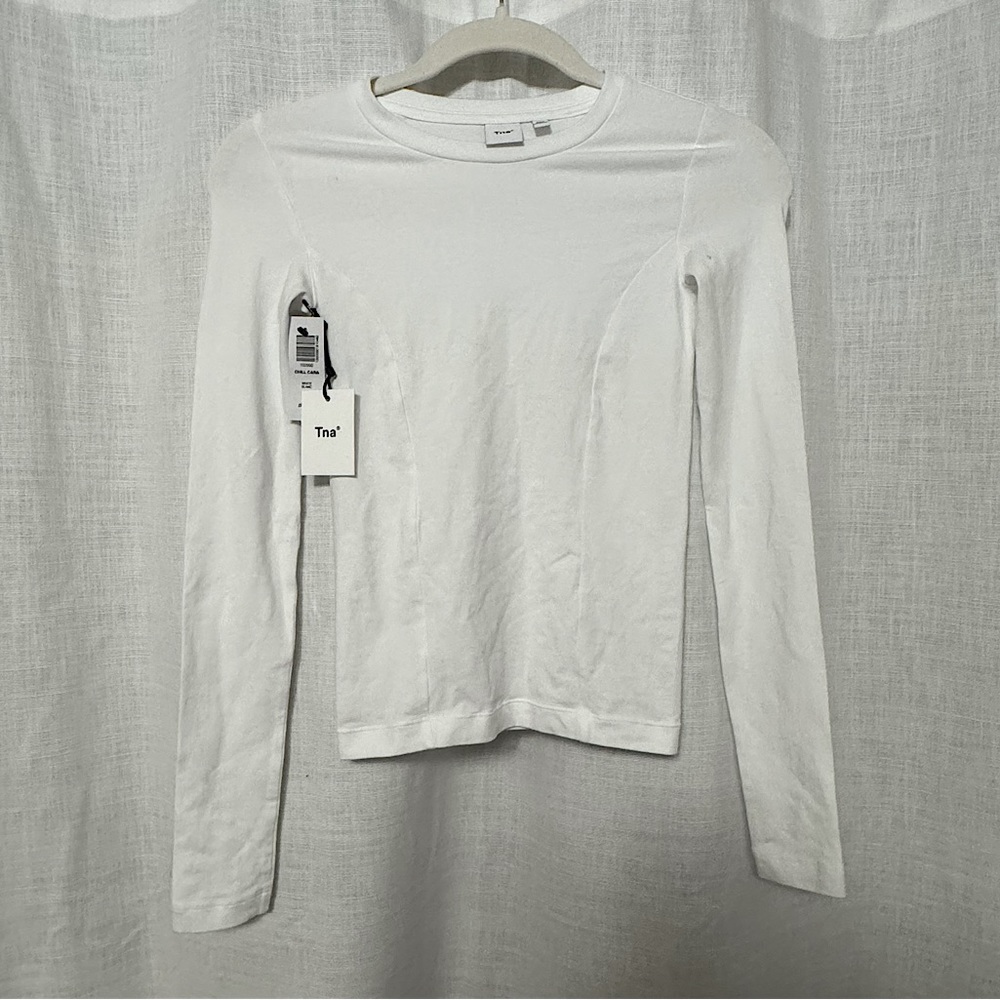 Aritzia TNA Chill Cara White Long Sleeve T Shirt